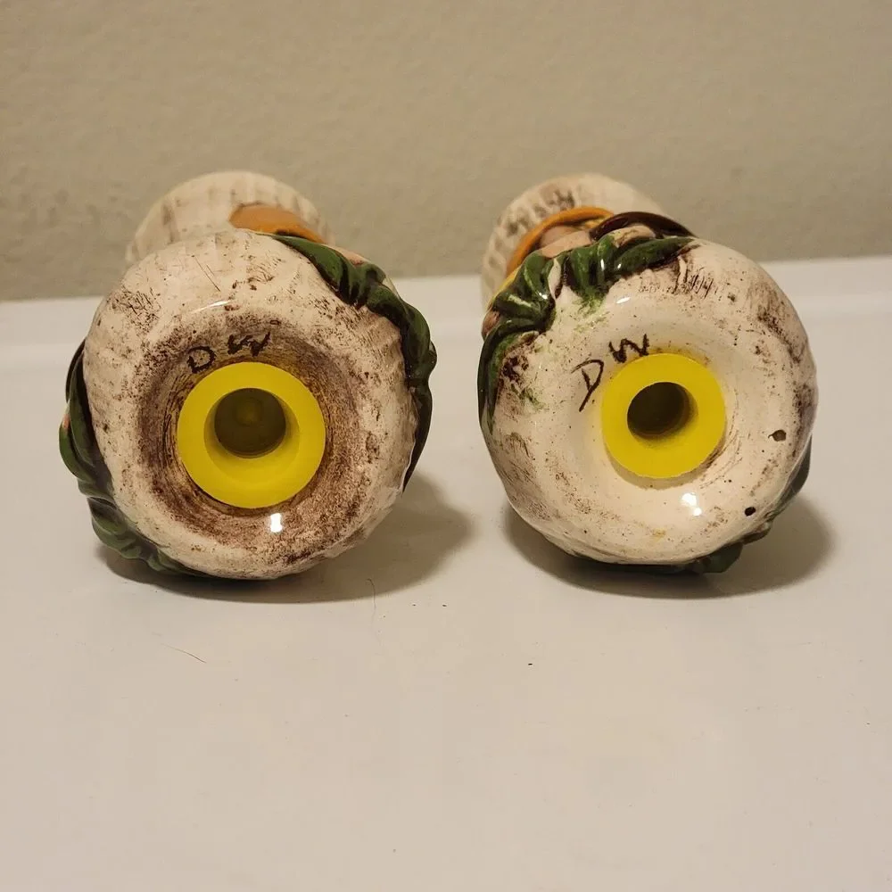 Vintage 70s Ceramic Groovy Mushroom Salt & Pepper Shaker Set 4.5